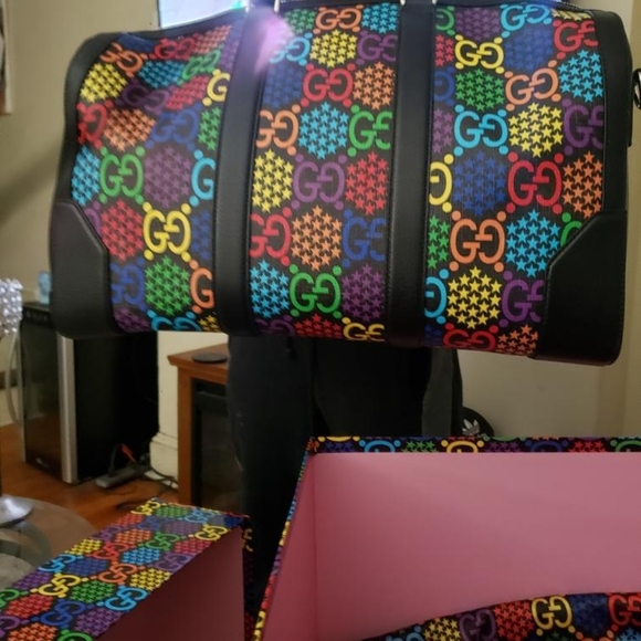 Gucci travel bag - Picture 1 of 5